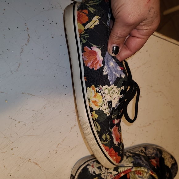Women's Floral Vans Size 9. Great condition! - Picture 12 of 16
